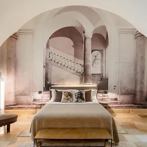 Palazzo Maresgallo & Itália