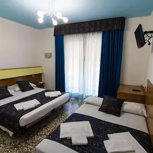Hotel Bluecolors