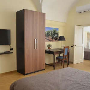 https://negramaro-suite-bb.lecce-hotels.com